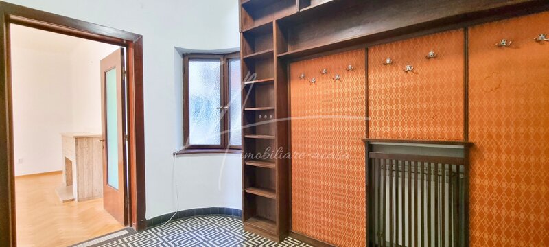 Piata Romana, Piata Lahovary, Dionisie Lupu, apartament cu 4 camere 132 mp
