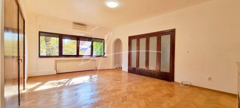 Piata Romana, Piata Lahovary, Dionisie Lupu, apartament cu 4 camere 132 mp